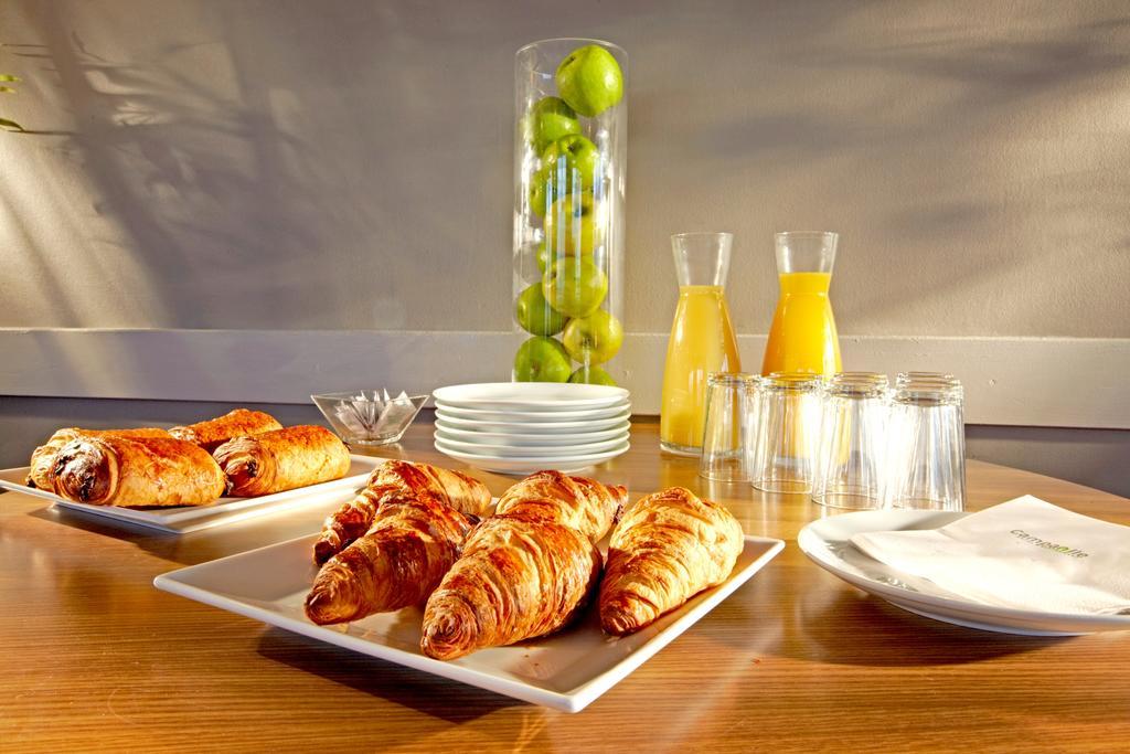 Campanile Cholet Otel Dış mekan fotoğraf